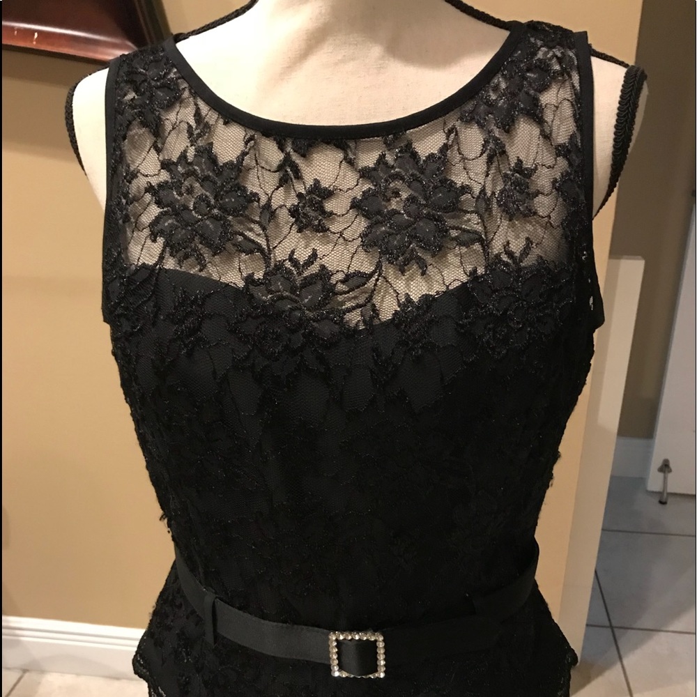 Size 10 black formal zip and button up top